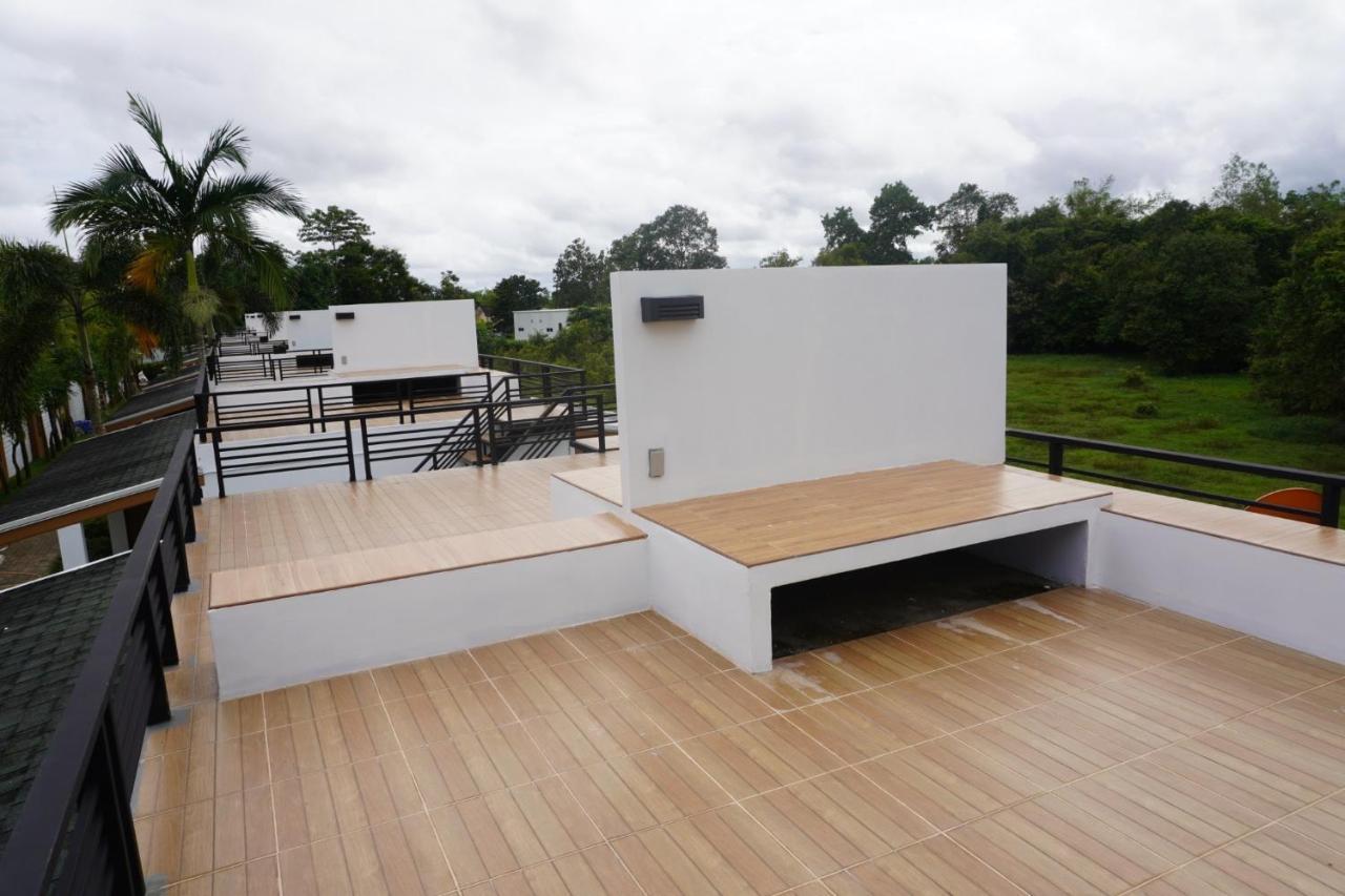 Ip Plus Resort - Chanthaburi Extérieur photo