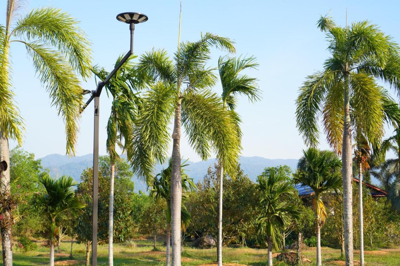 Ip Plus Resort - Chanthaburi Extérieur photo