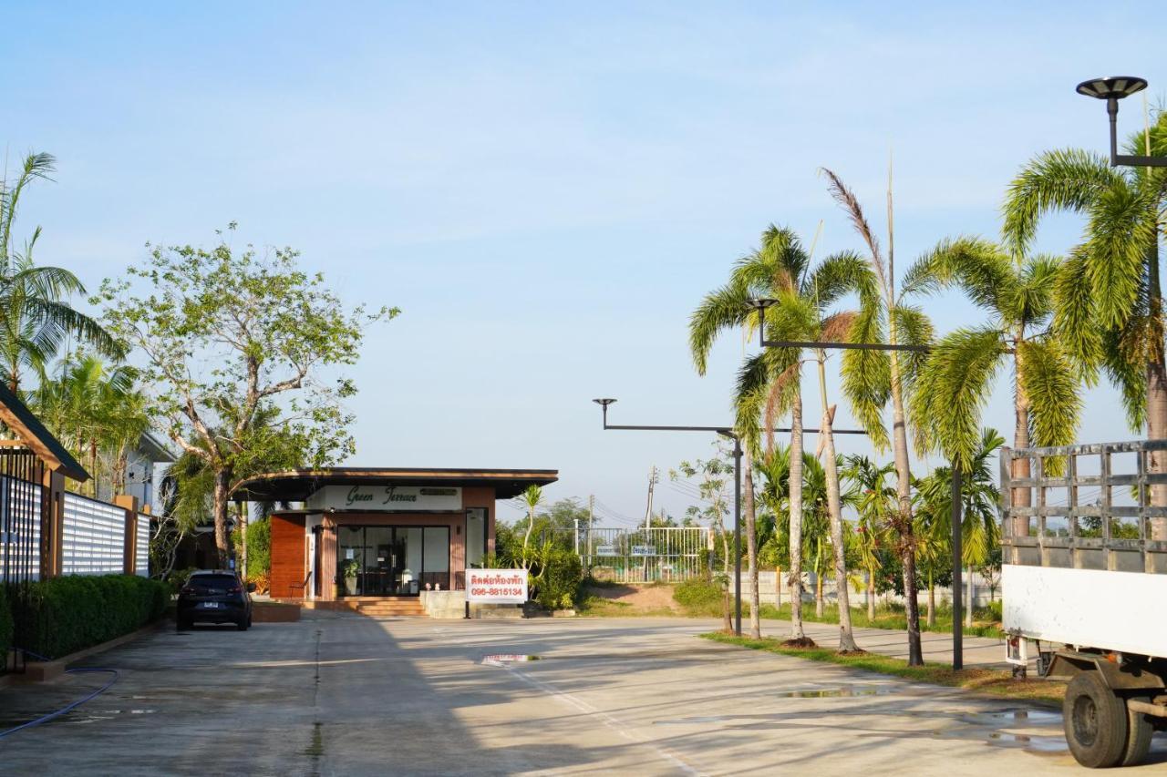 Ip Plus Resort - Chanthaburi Extérieur photo