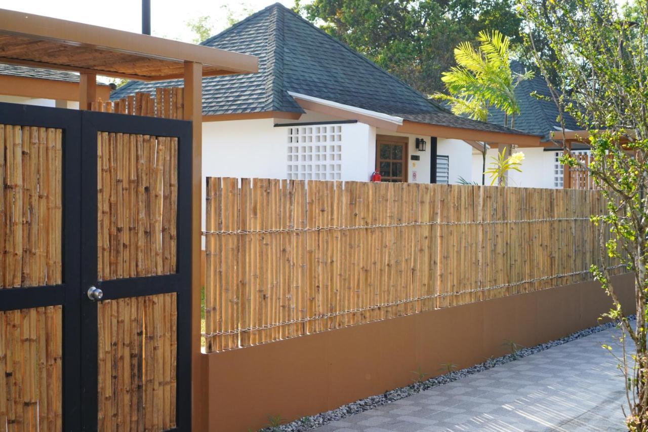 Ip Plus Resort - Chanthaburi Extérieur photo