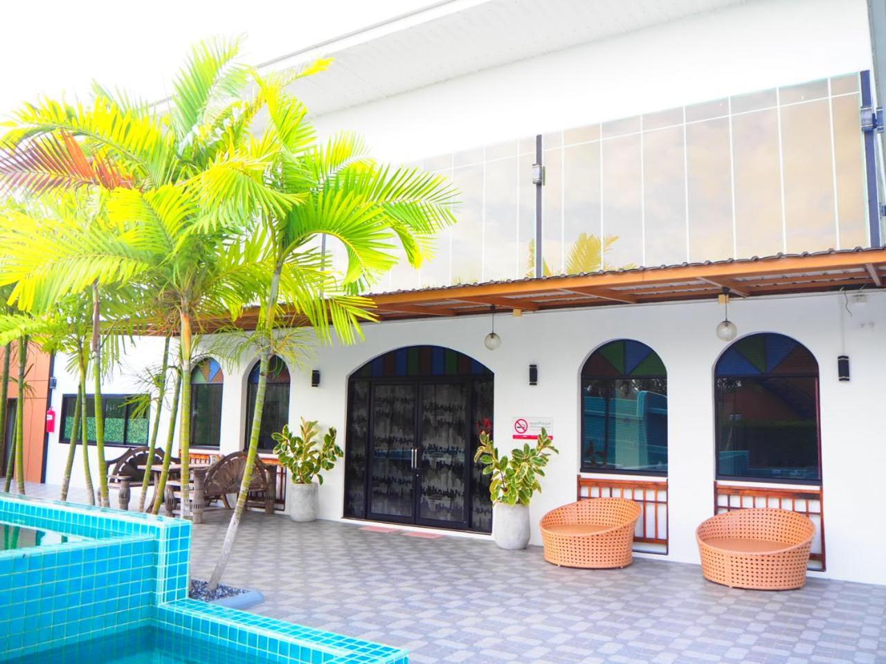 Ip Plus Resort - Chanthaburi Extérieur photo